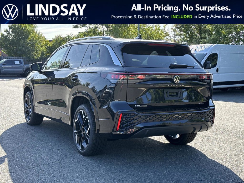 New 2026 Volkswagen Tiguan SEL R-Line AWD/4WD image 5