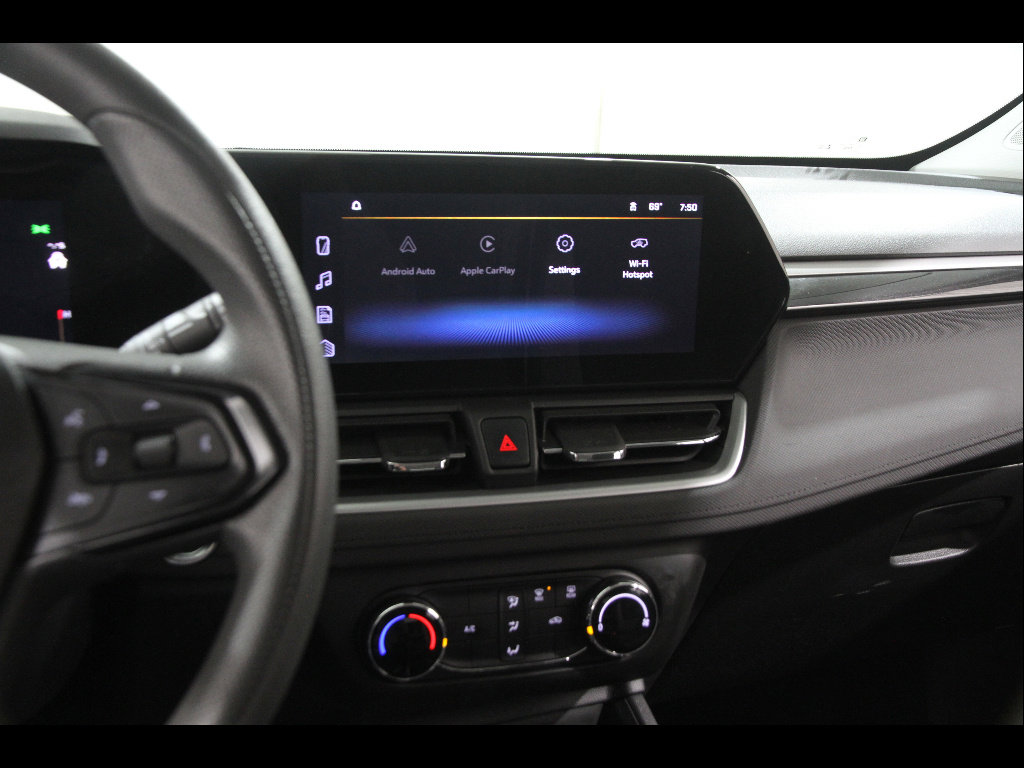 Certified 2025 Chevrolet TrailBlazer LS w/ LS Convenience Package image 9