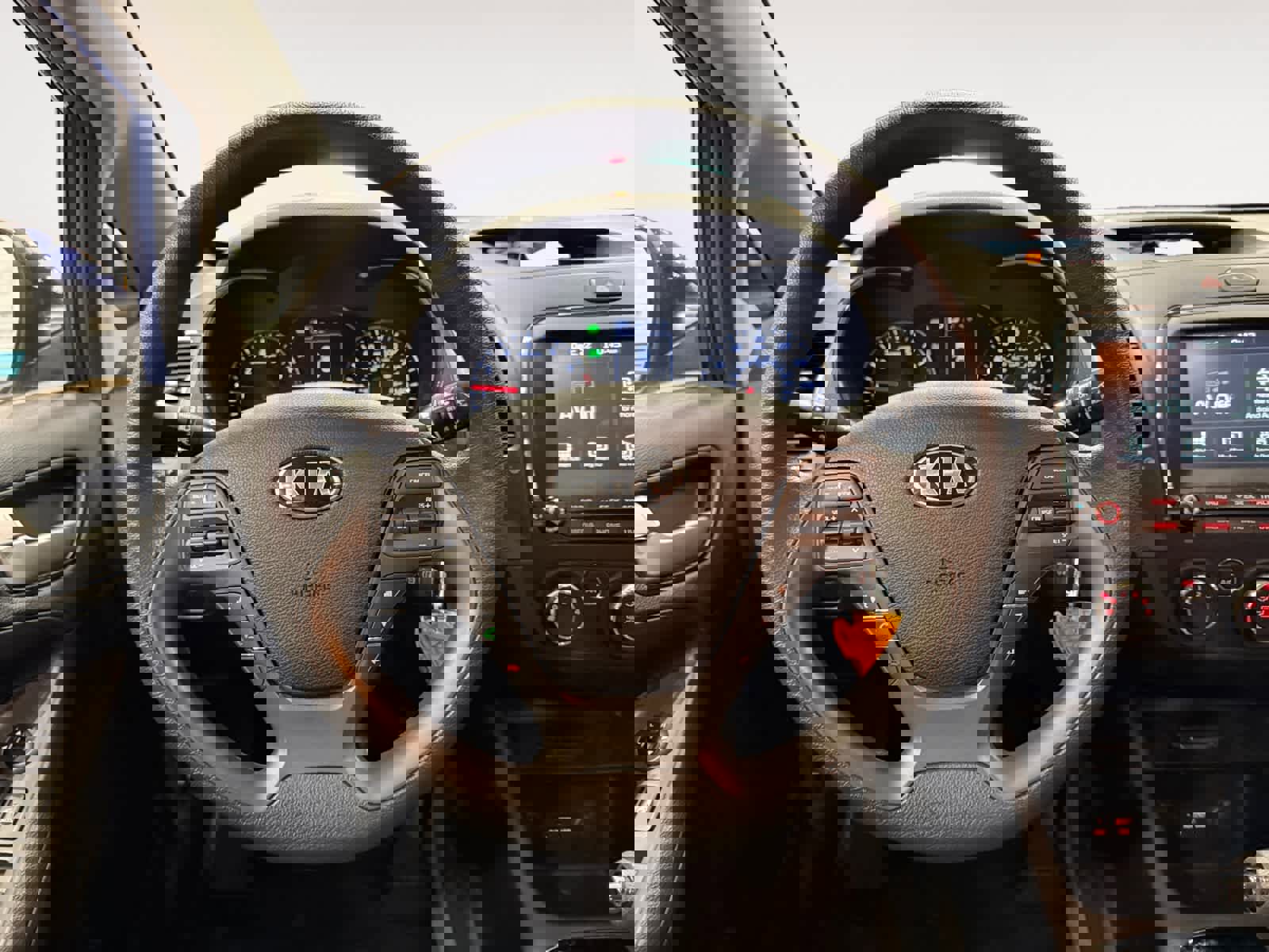 Used 2018 Kia Forte LX w/ LX Popular Package image 12