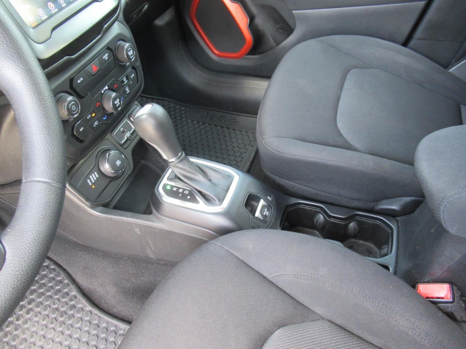 Used 2018 Jeep Renegade Sport w/ Power & Air Group AWD/4WD image 17