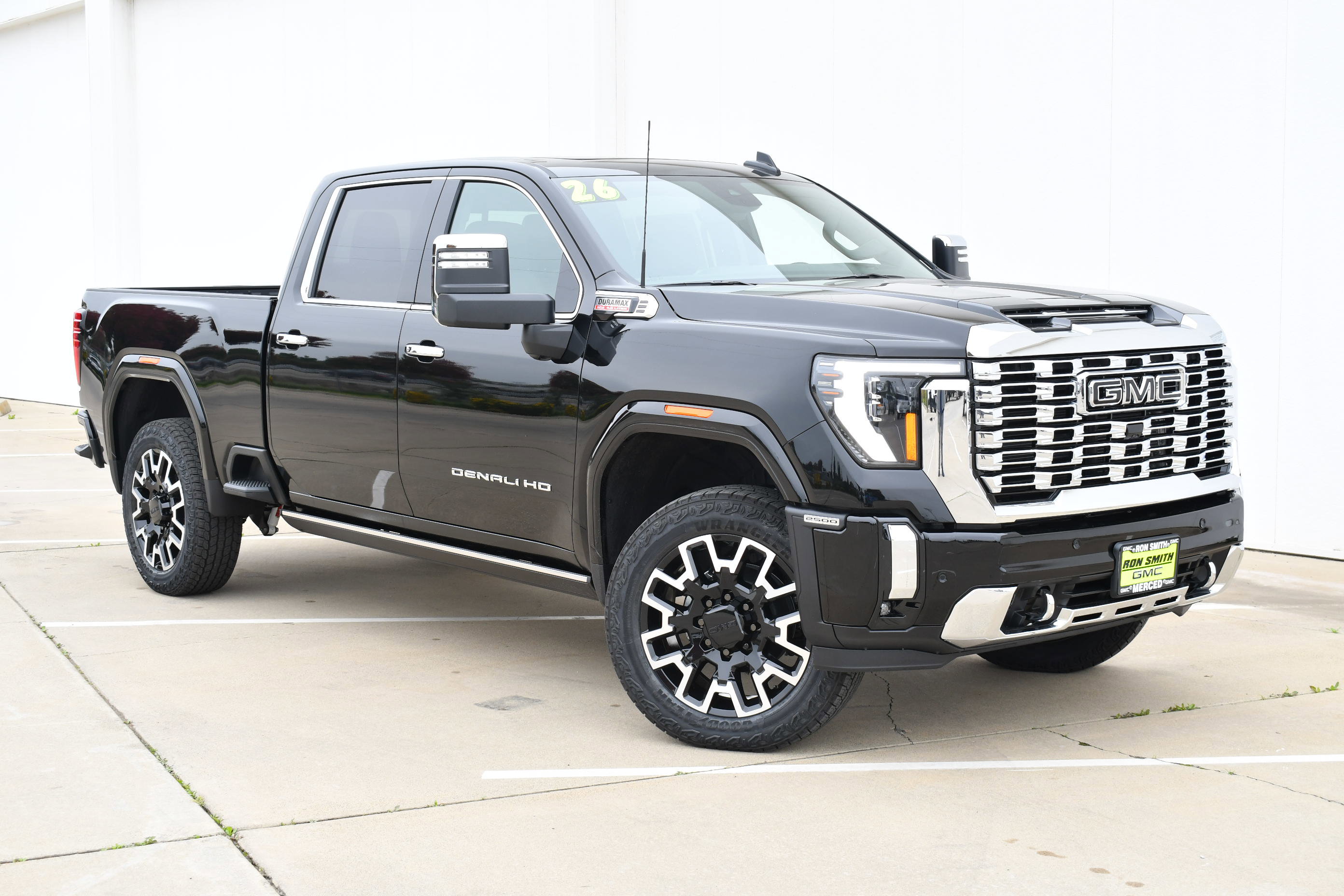 New 2026 GMC Sierra 2500 Denali w/ Denali Reserve Package image 2