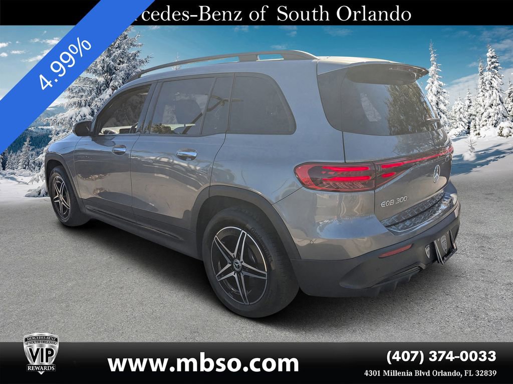 Used 2024 Mercedes-Benz EQB 300 4MATIC image 16
