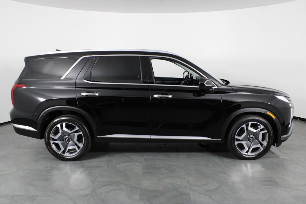 Used 2025 Hyundai Palisade SEL FWD image 15