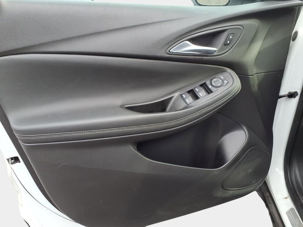 Used 2023 Buick Encore GX Select image 20