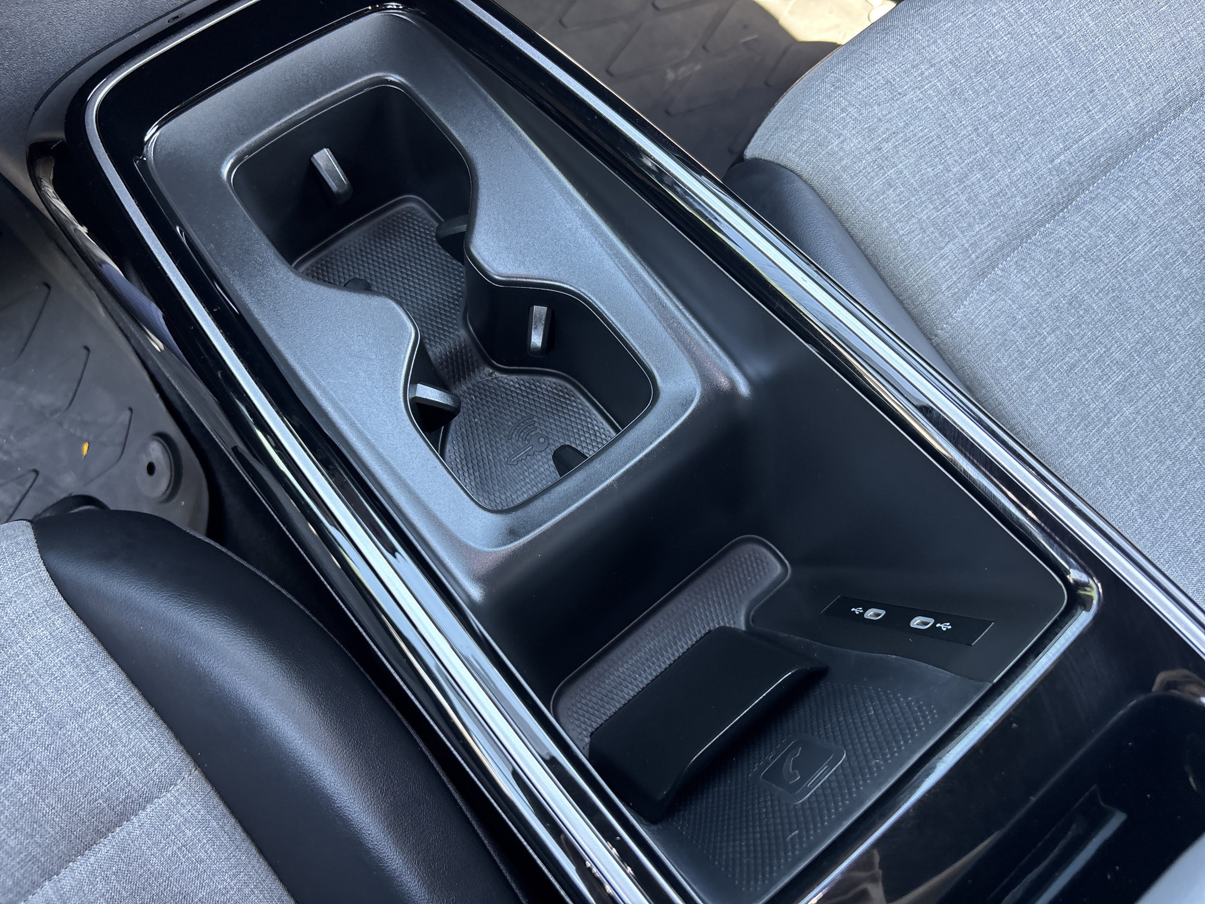 Used 2023 Volkswagen ID.4 Pro image 23