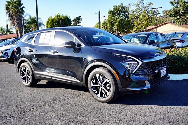 Used 2024 Kia Sportage EX FWD image 6