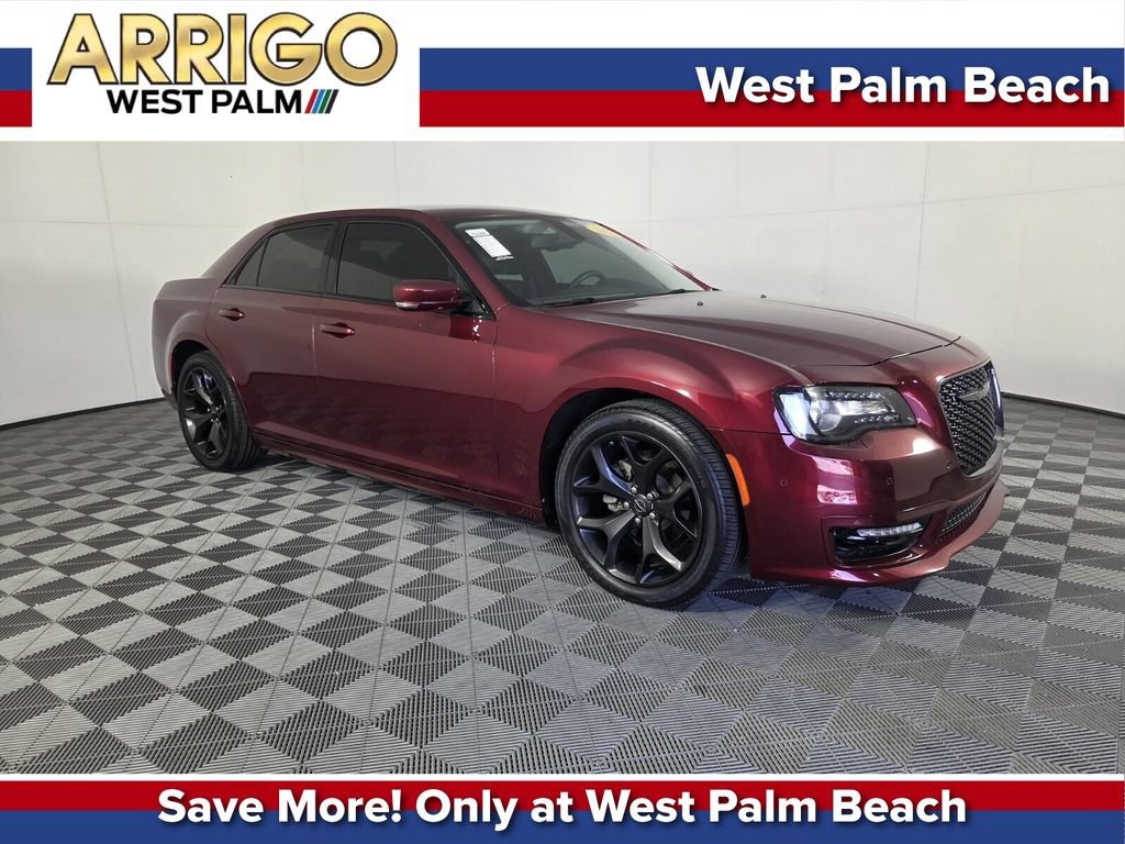 Used 2023 Chrysler 300 Touring L w/ Comfort Group