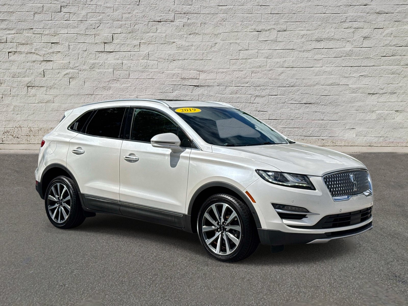 Used 2019 Lincoln MKC Reserve w/ MKC Technology Package FWD image 6
