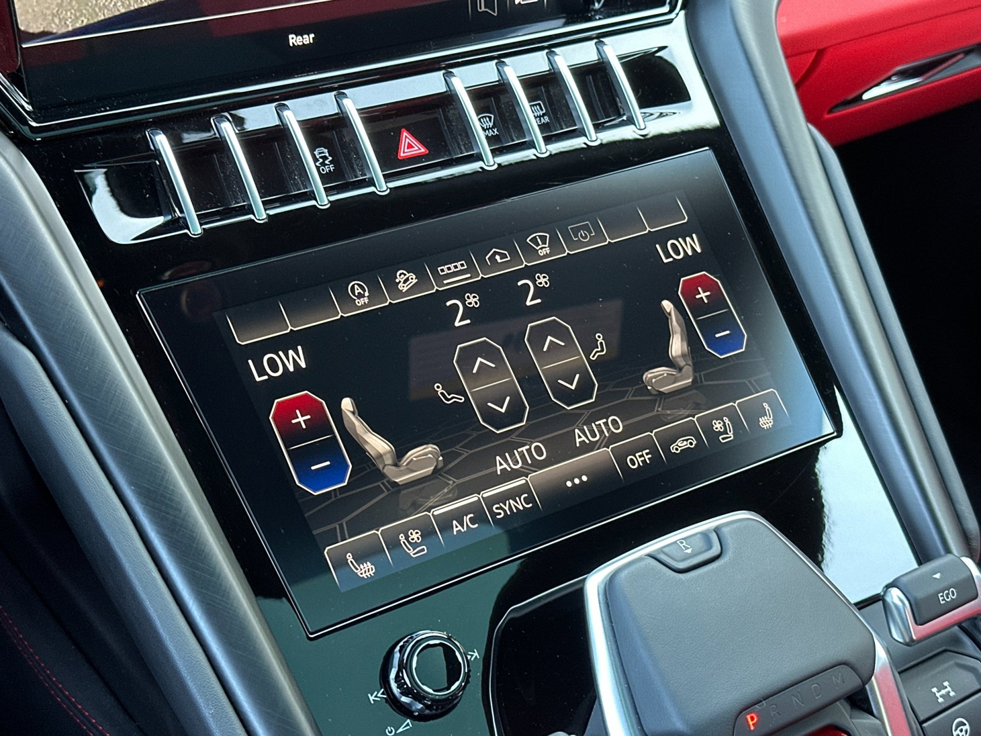 Used 2022 Lamborghini Urus image 25