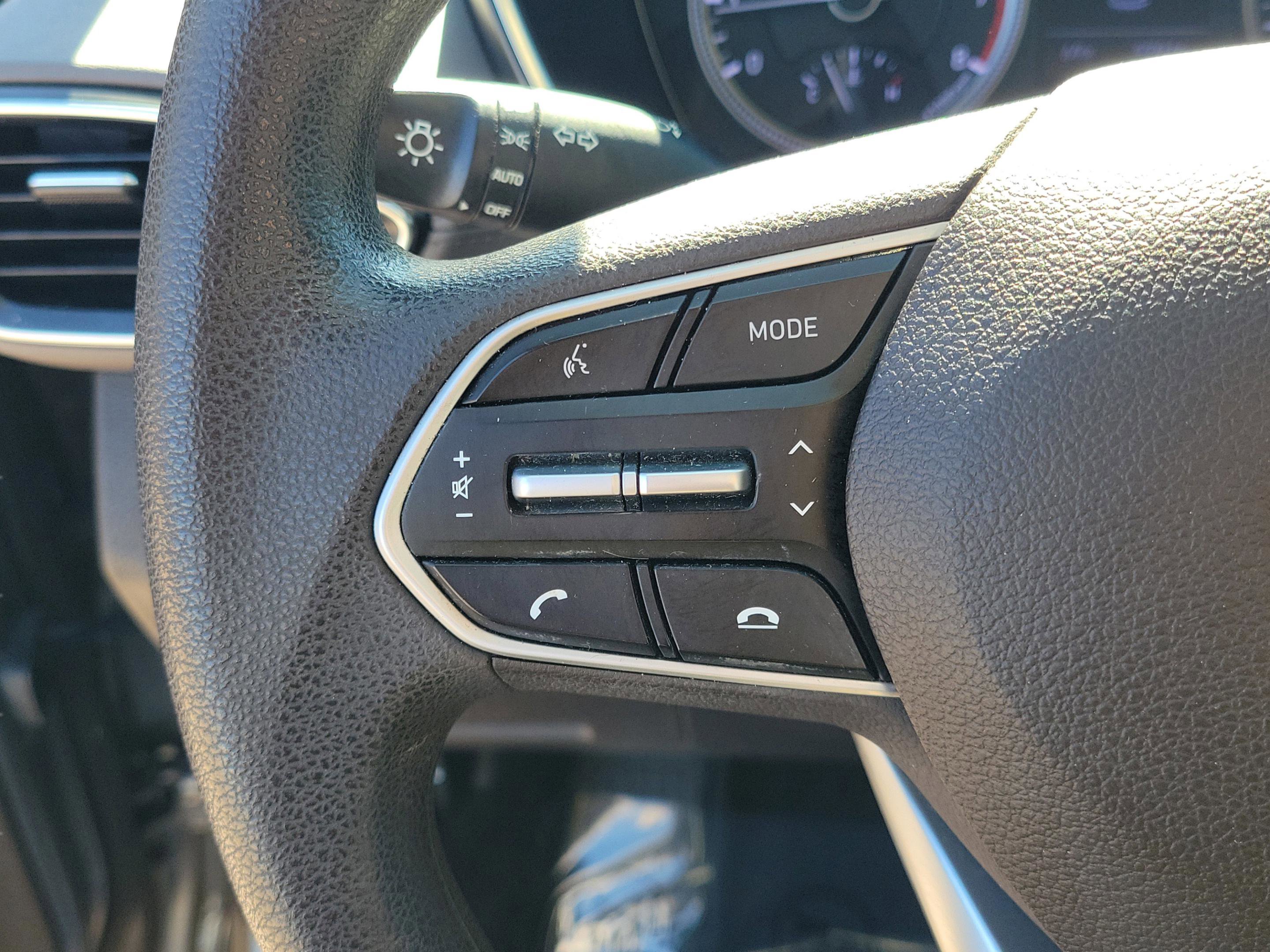 Used 2019 Hyundai Santa Fe SE image 26