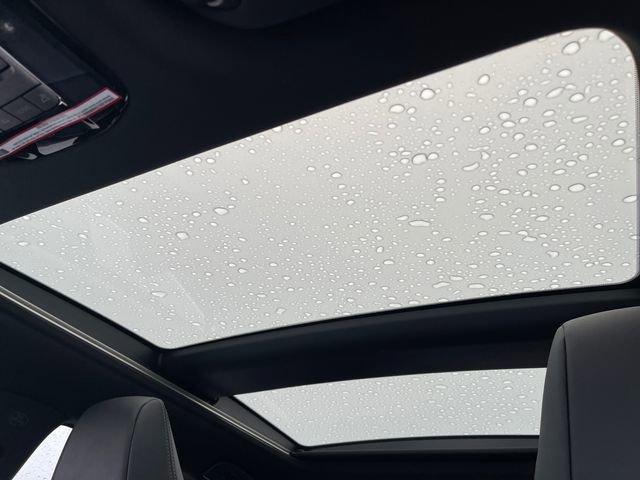 Used 2024 Toyota Venza Nightshade image 17