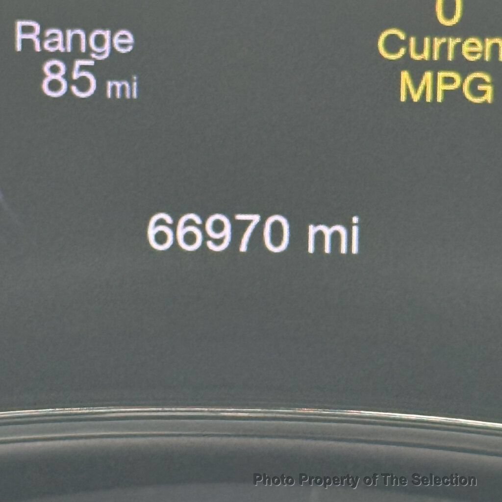 Used 2020 Jeep Grand Cherokee Altitude AWD/4WD image 29