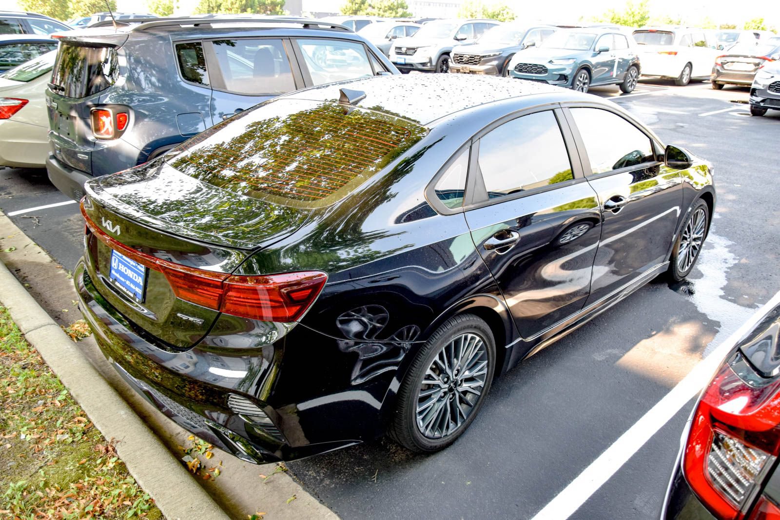 Used 2022 Kia Forte GT-Line w/ GT-Line Technology Package FWD image 16