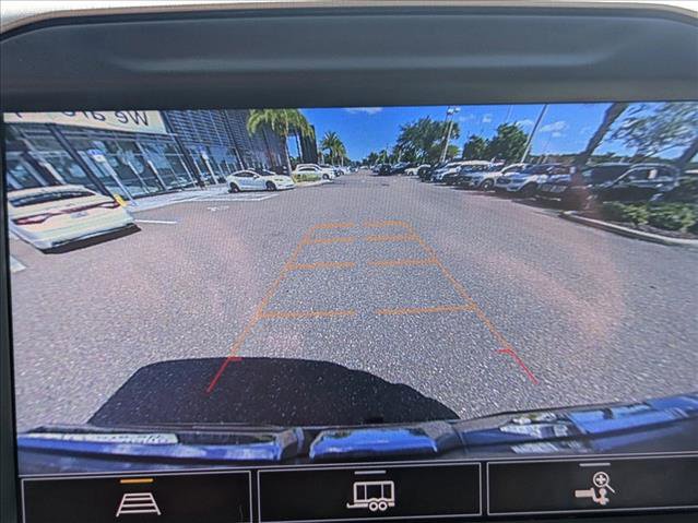 Used 2021 GMC Sierra 1500 SLT w/ SLT Premium Package image 11