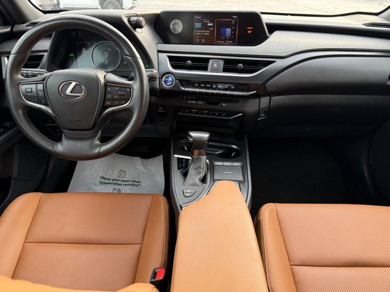 Used 2022 Lexus UX 250h w/ Premium Package image 11
