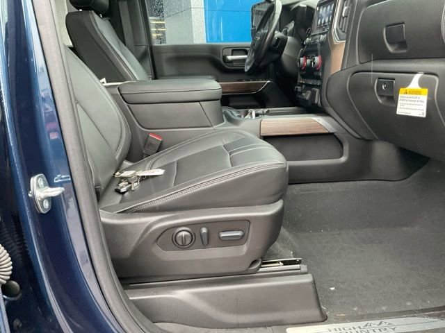 Used 2022 Chevrolet Silverado 3500 High Country w/ Z71 Off-Road Package image 17