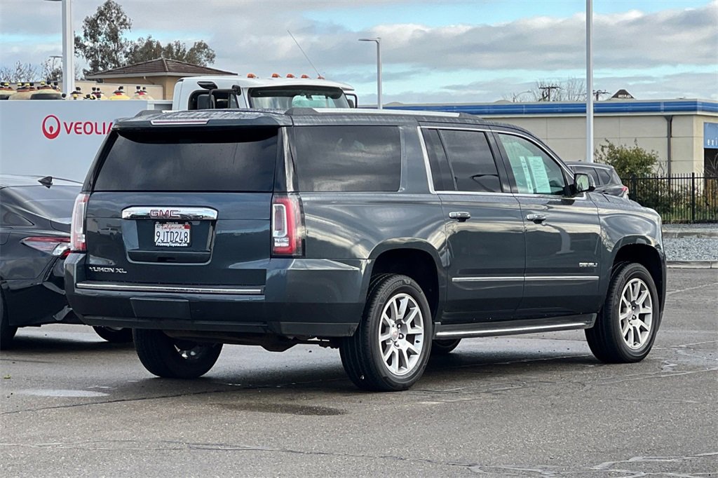 Used 2019 GMC Yukon XL Denali image 5