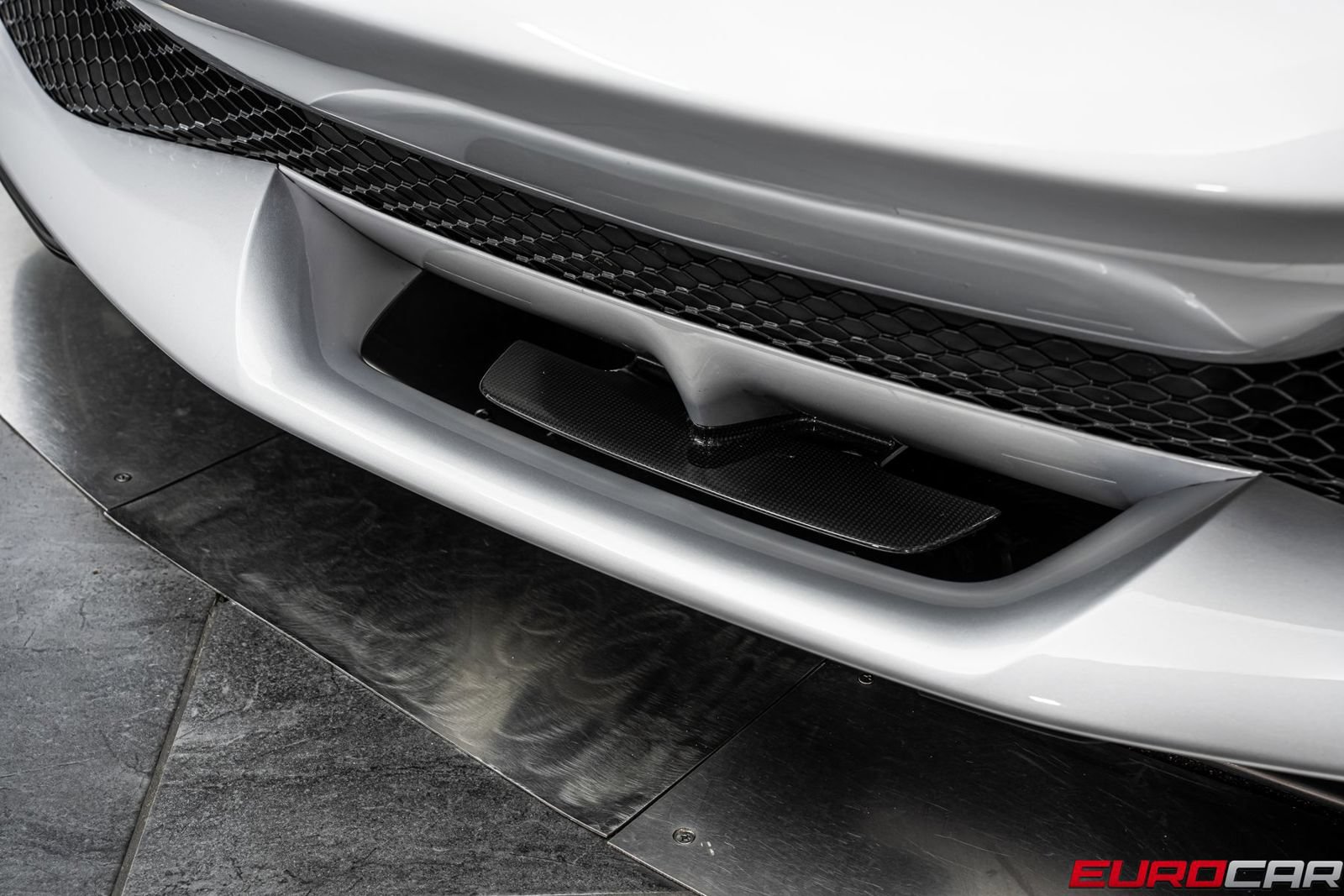 Used 2022 Ferrari 296 GTB RWD image 13