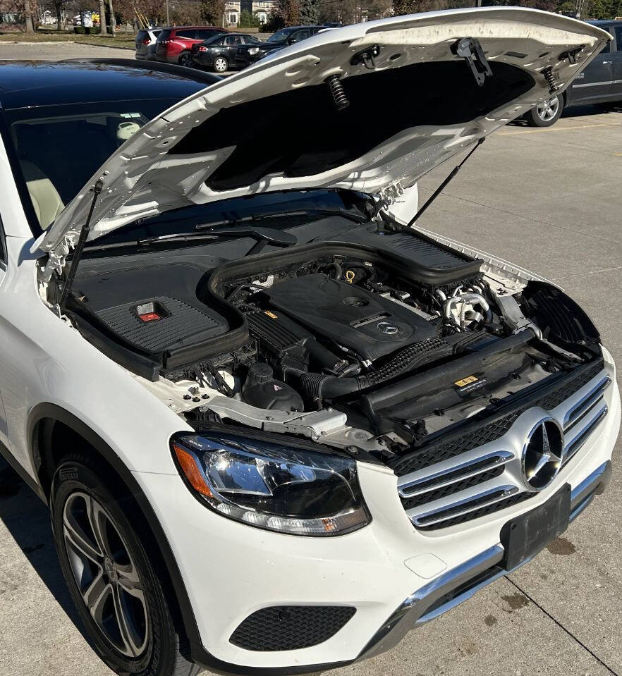 Used 2018 Mercedes-Benz GLC 300 4MATIC image 43