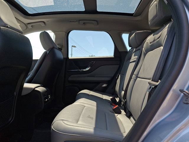 Used 2022 Lincoln Corsair Reserve w/ Equipment Group 201A AWD/4WD image 11