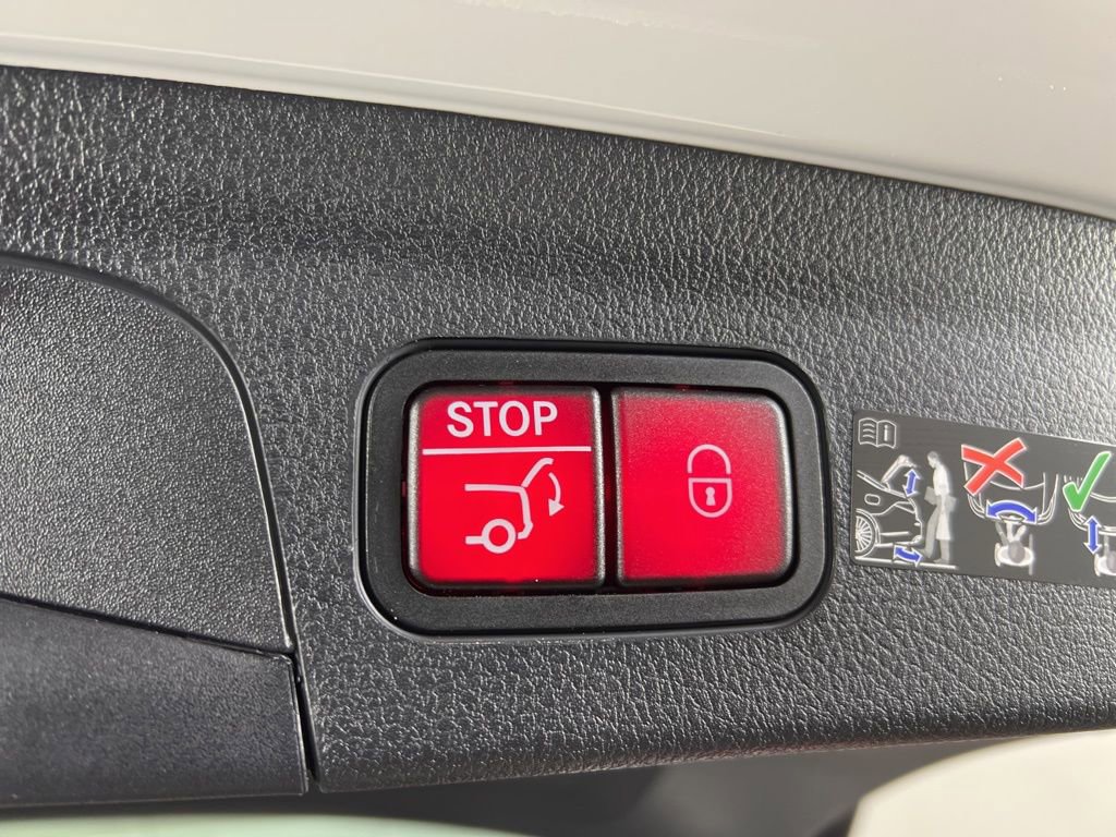 Certified 2026 Mercedes-Benz GLE 350 4MATIC image 15