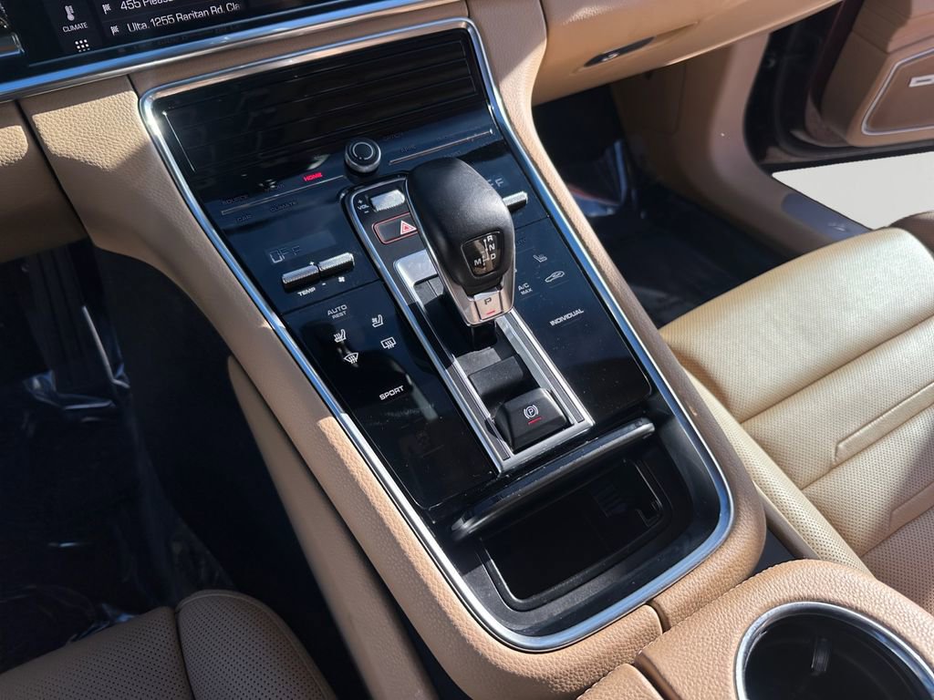 Used 2021 Porsche Panamera 4 image 18