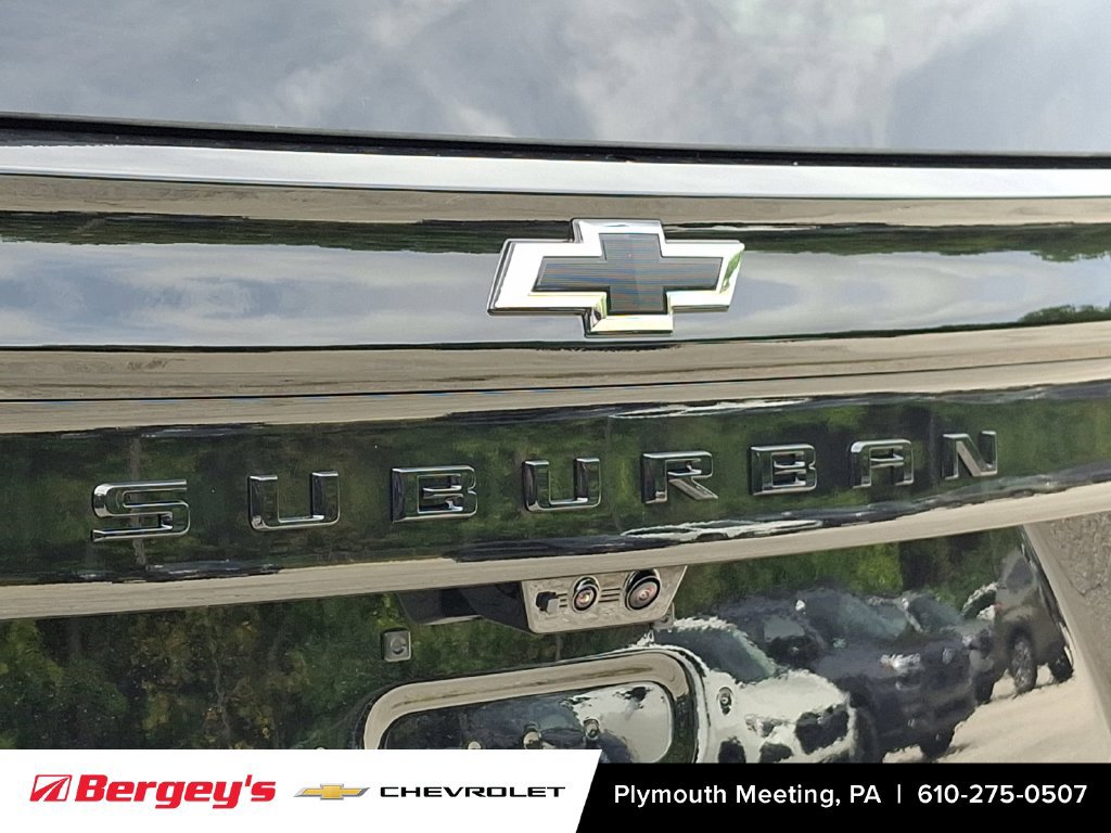 New 2026 Chevrolet Suburban RST w/ Advanced Technology Package AWD/4WD image 17