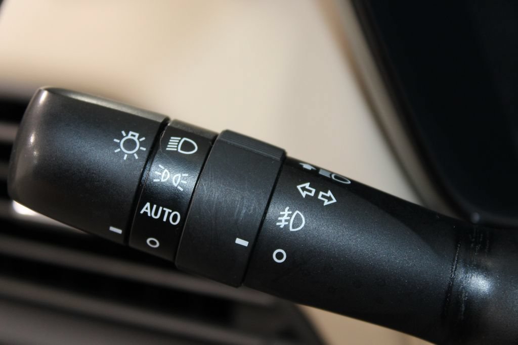 Used 2021 Subaru Outback Premium AWD/4WD image 33