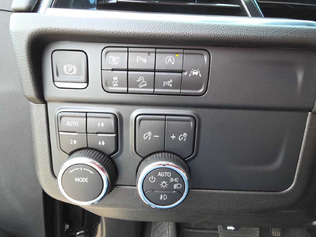 Used 2025 Chevrolet Tahoe Z71 AWD/4WD image 20