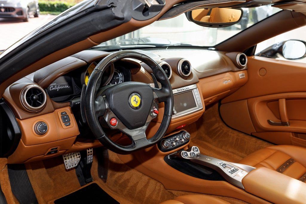 Used 2010 Ferrari California image 22