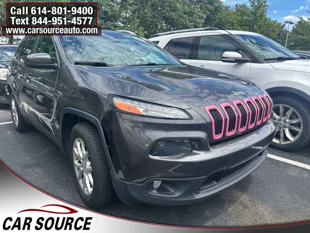 Used 2016 Jeep Cherokee Latitude w/ Comfort/Convenience Group AWD/4WD image 1