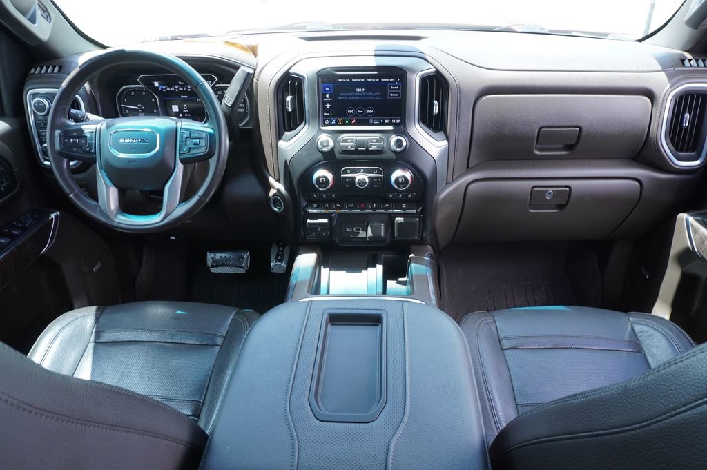 Used 2022 GMC Sierra 3500 Denali AWD/4WD image 8