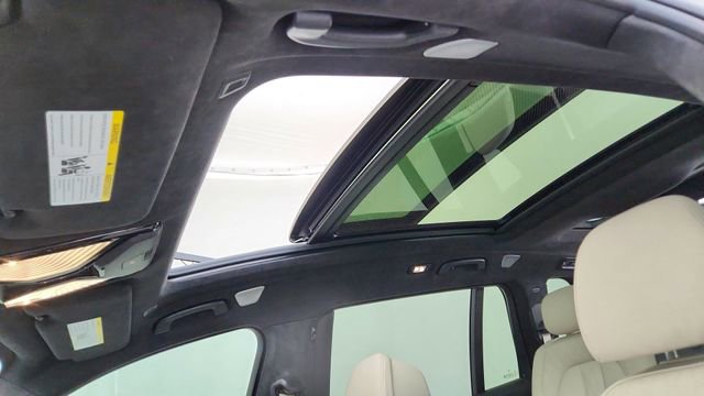 Used 2024 BMW X7 M60i w/ Executive Package image 60