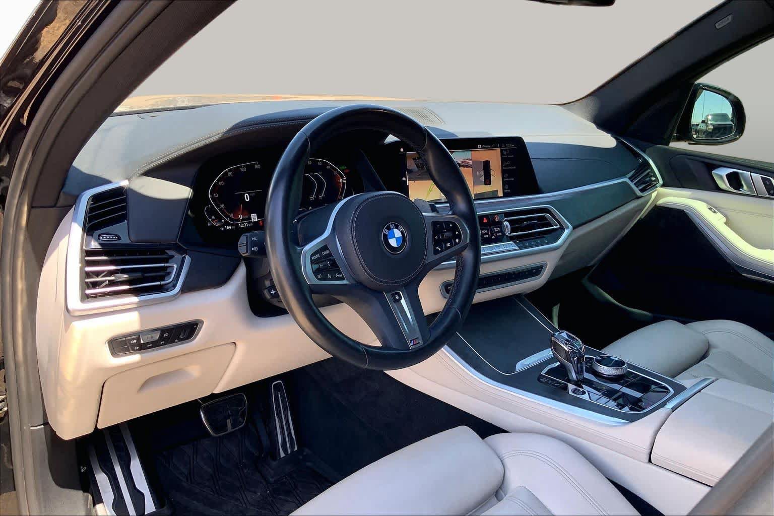 Used 2022 BMW X5 xDrive40i w/ M Sport Package AWD/4WD image 18
