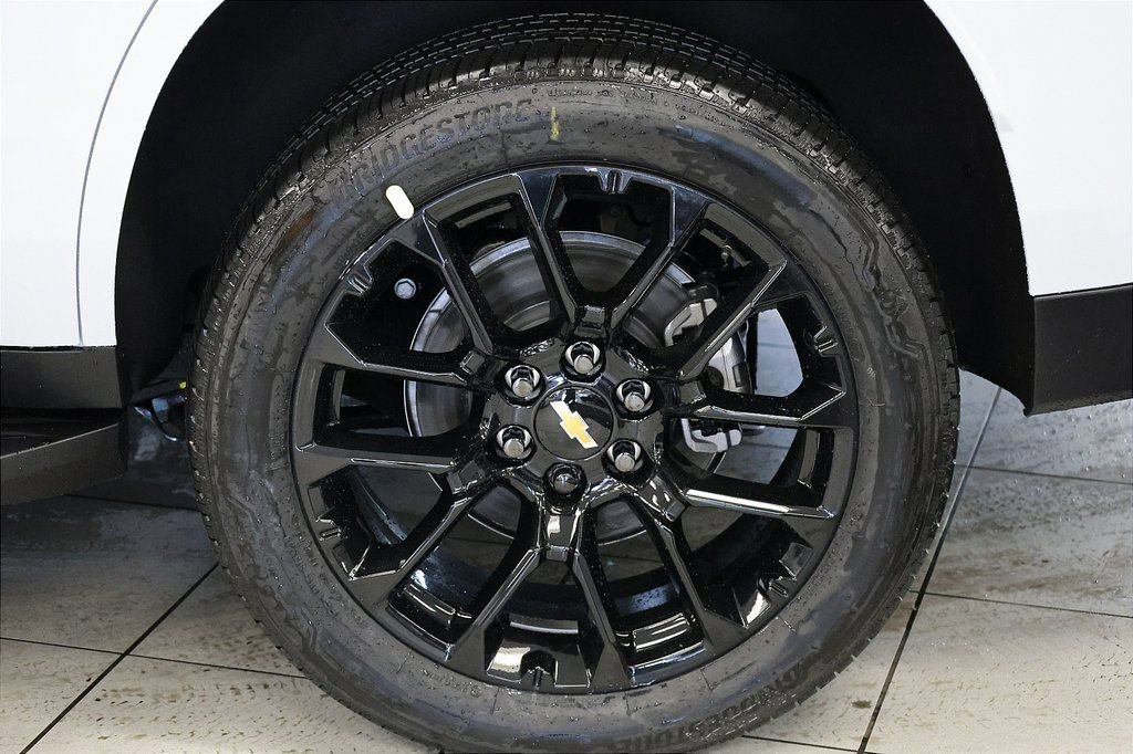 New 2026 Chevrolet Tahoe Premier image 3