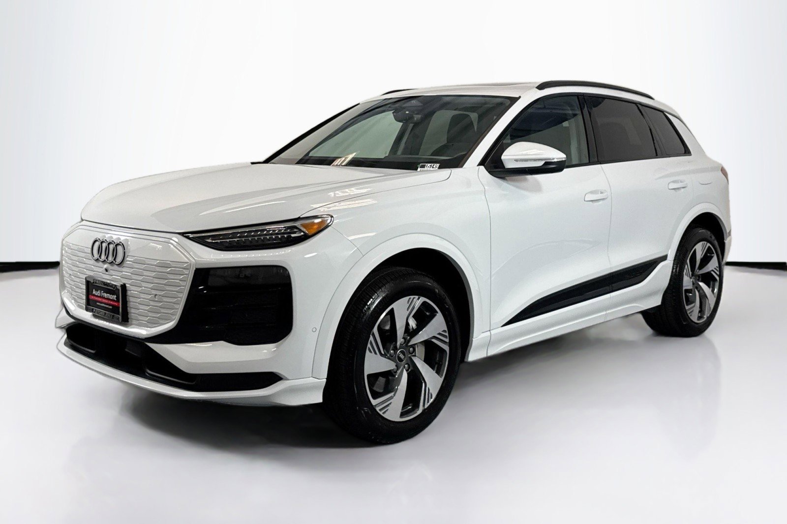 Used 2025 Audi Q6 e-tron Premium Plus w/ Premium Plus