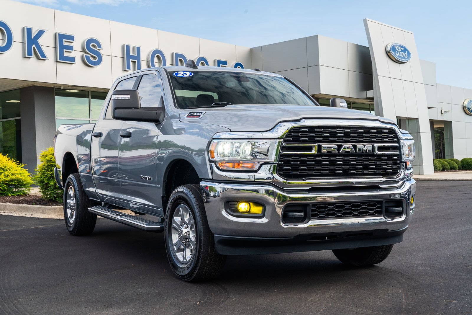 Used 2023 RAM 2500 Big Horn w/ Level 1 Equipment Group AWD/4WD image 1