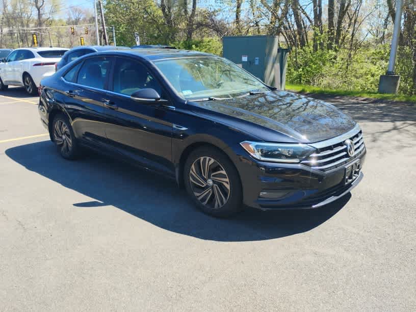 Used 2019 Volkswagen Jetta SEL Premium FWD image 2