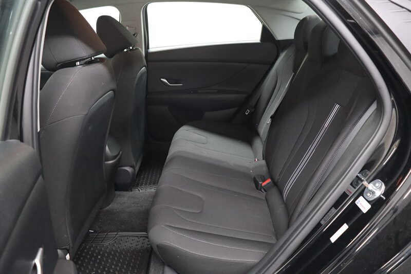 Used 2021 Hyundai Elantra SEL FWD image 24
