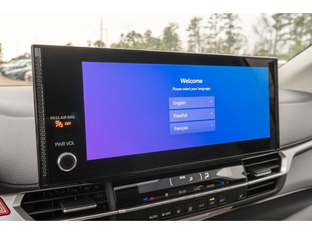 New 2026 Toyota Sienna XLE image 23