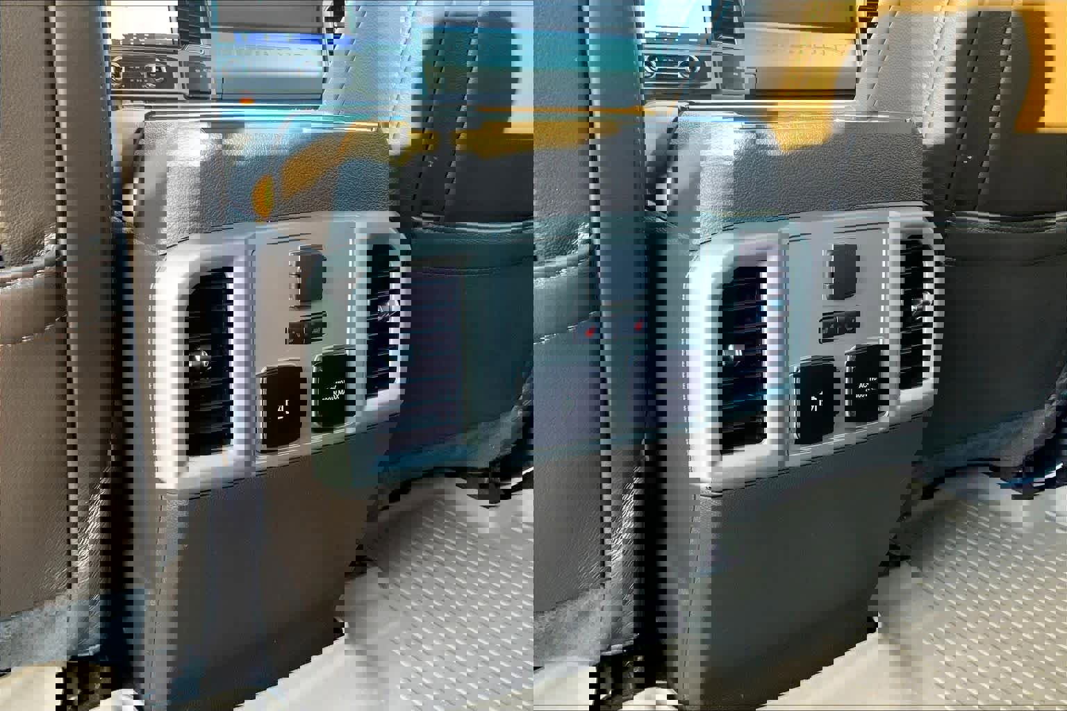 Used 2022 Ford F250 King Ranch w/ King Ranch Ultimate Package image 35