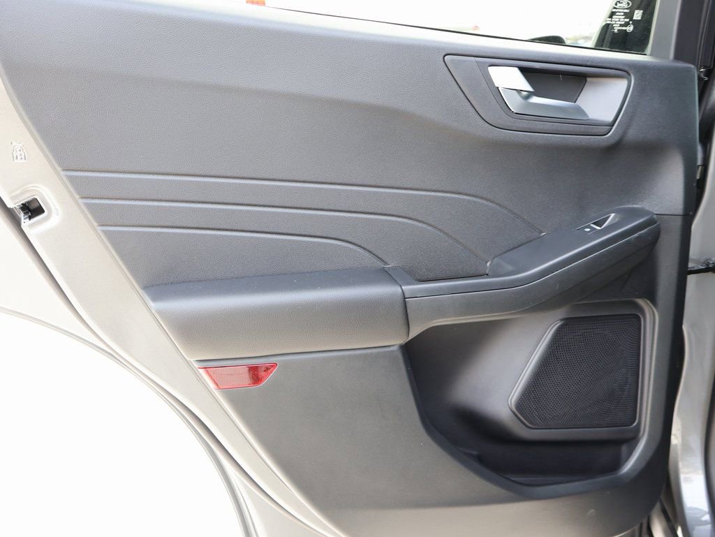 New 2026 Ford Escape ST-Line w/ Cold Weather Package image 16