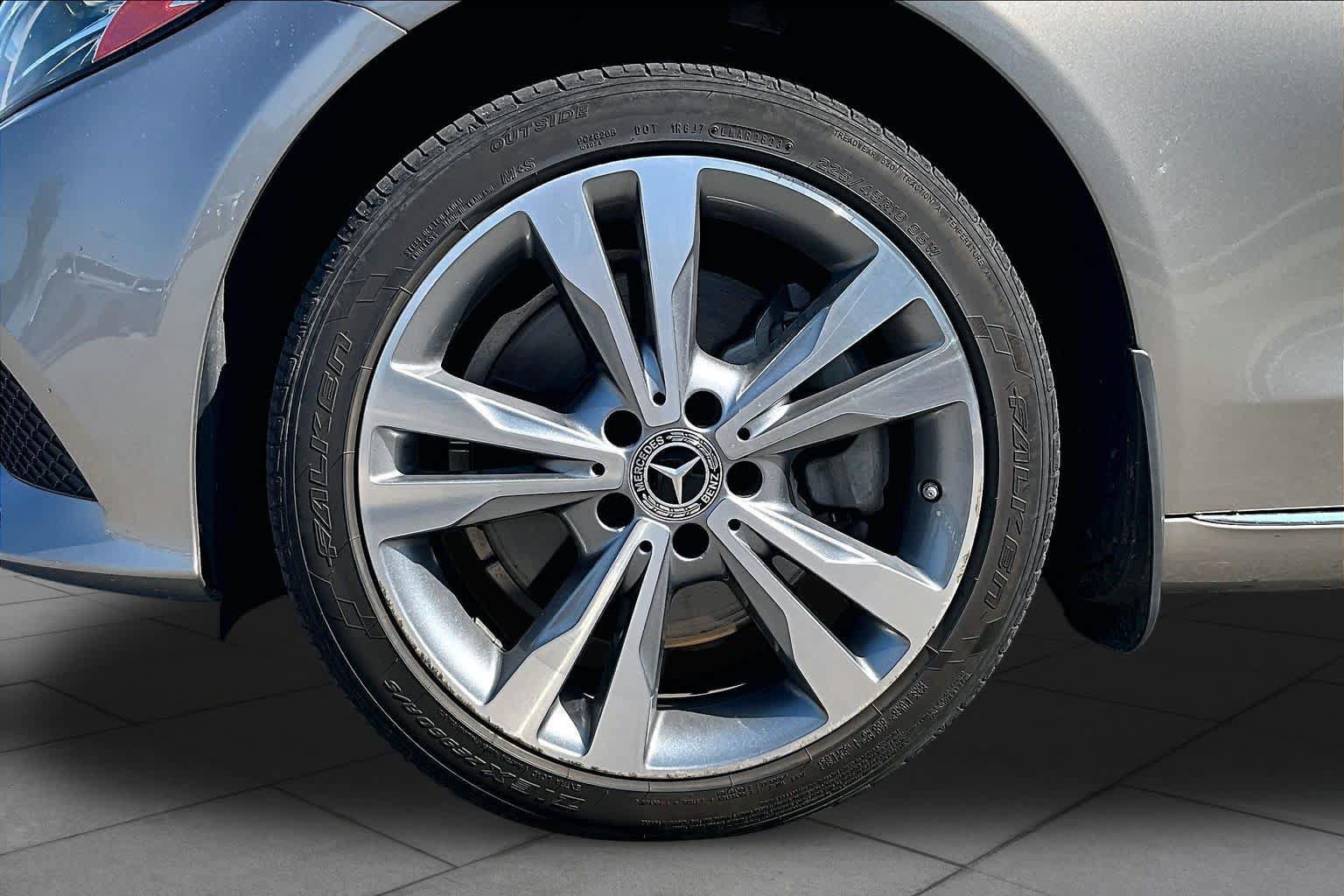 Used 2020 Mercedes-Benz C 300 4MATIC Sedan image 10