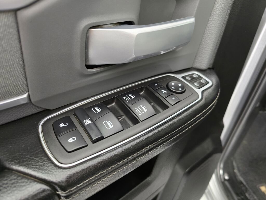 Used 2023 RAM 3500 Big Horn w/ Level 1 Equipment Group image 17