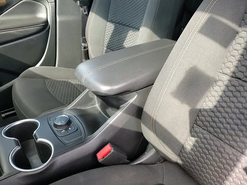 Used 2020 GMC Terrain SLE image 21