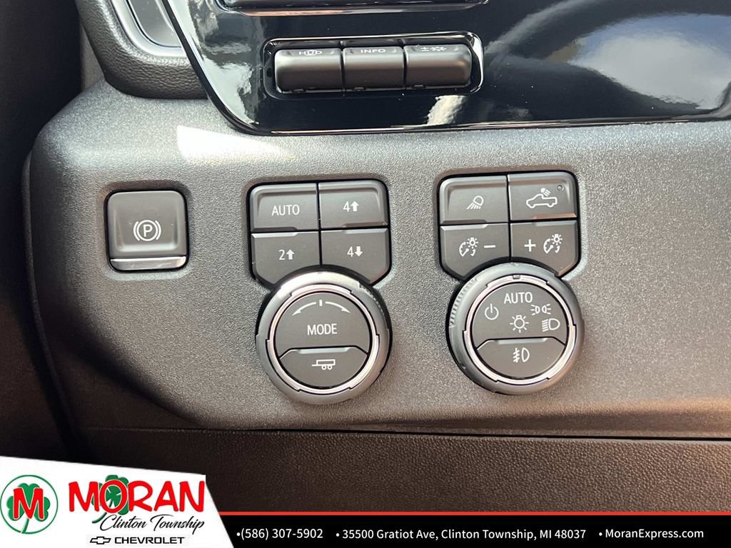 Certified 2026 Chevrolet Silverado 3500 High Country w/ Technology Package AWD/4WD image 30
