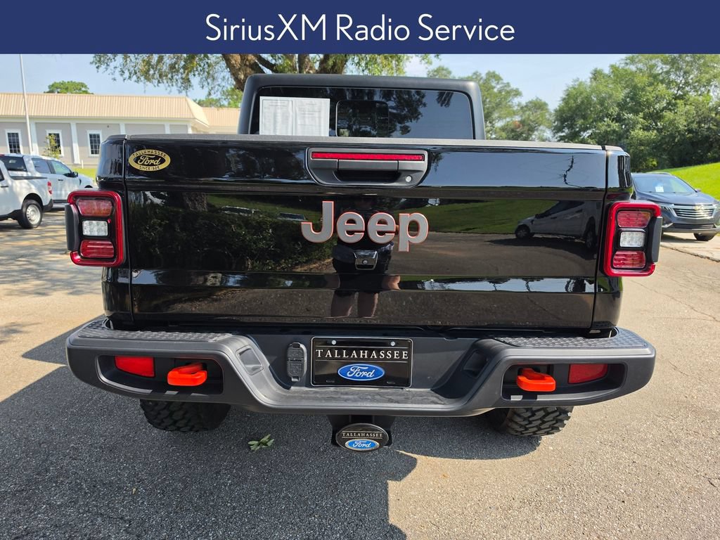 Used 2024 Jeep Gladiator Mojave AWD/4WD image 3