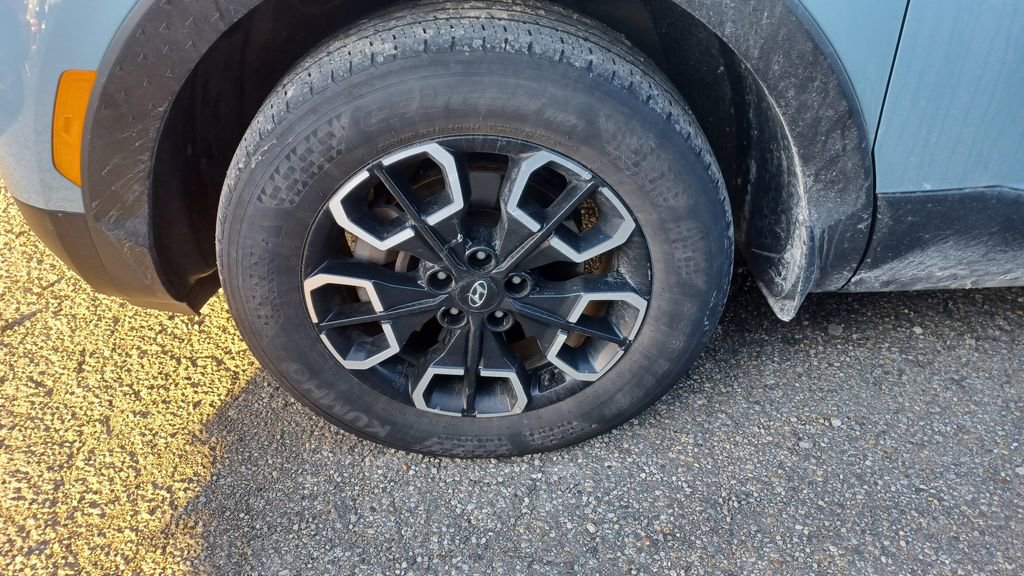 Used 2022 Hyundai Santa Cruz SEL image 3