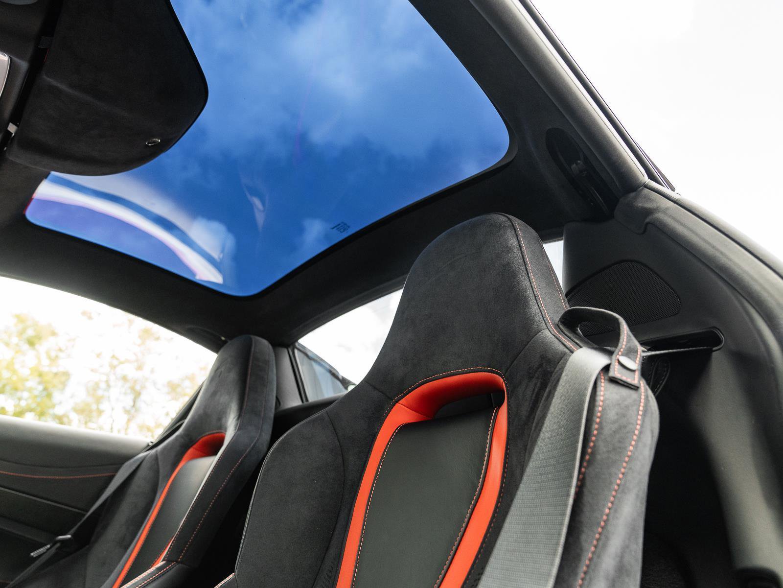 Used 2020 McLaren 720S Performance RWD image 12