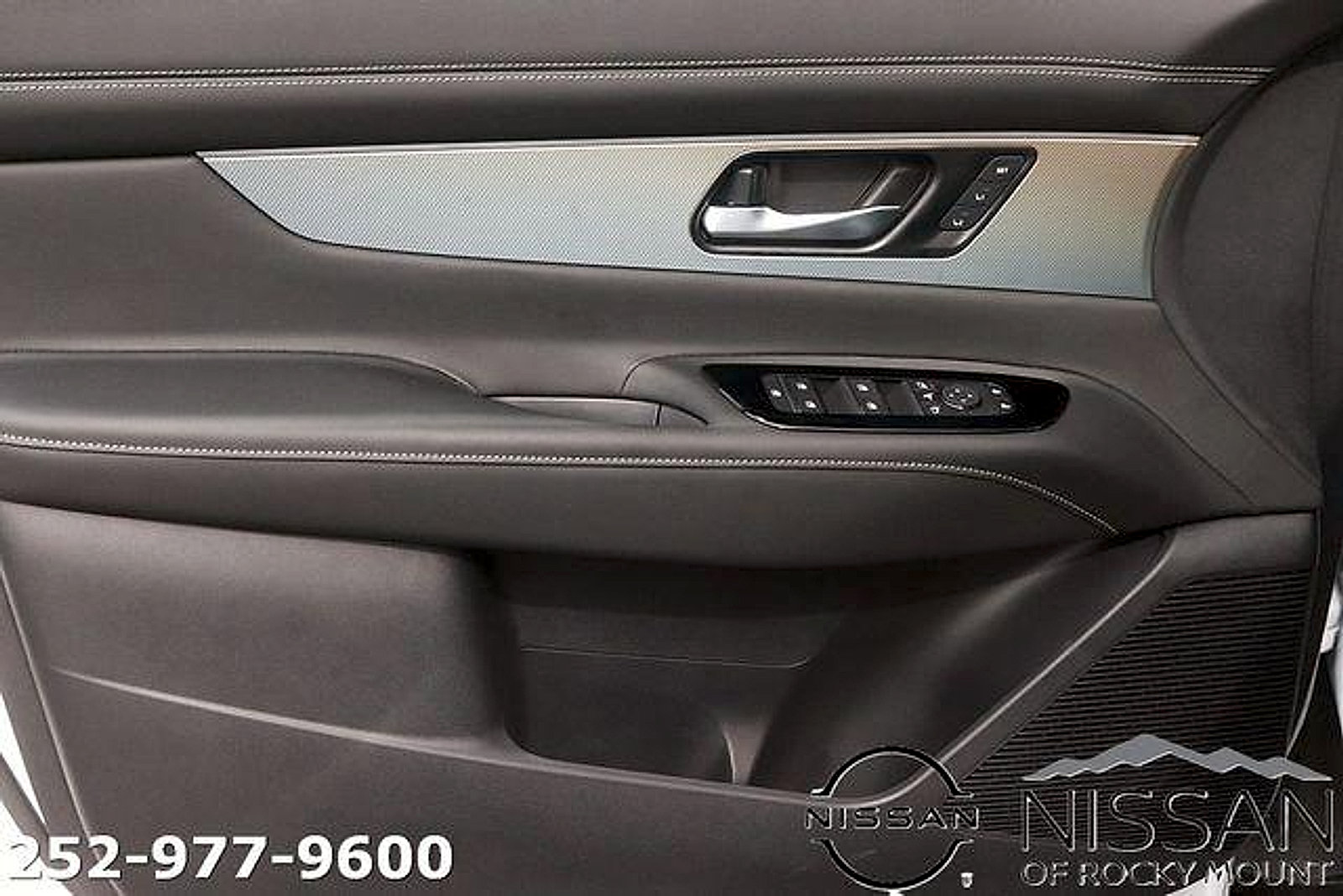 New 2026 Nissan Murano Platinum w/ Cargo Package AWD/4WD image 11